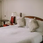 Royal Valentia Hotel 3* Knights Town