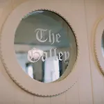 Royal Valentia Otel Knights Town