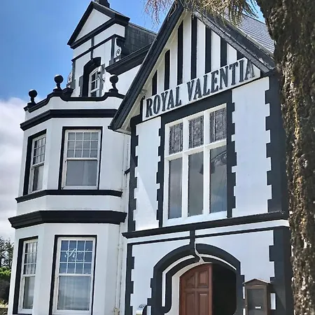ホテル Royal Valentia Knights Town