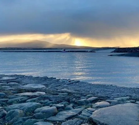 Royal Valentia Hotel Knights Town