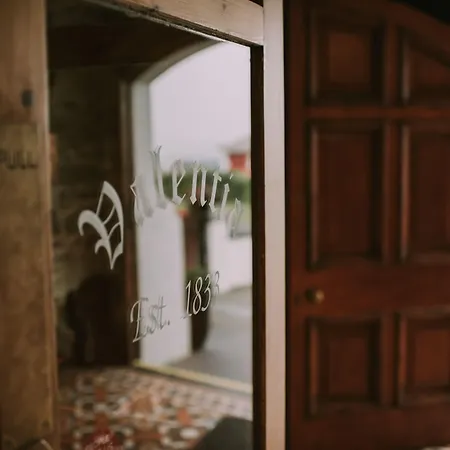 Royal Valentia Hotel 3*