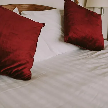Royal Valentia Hotel 3*