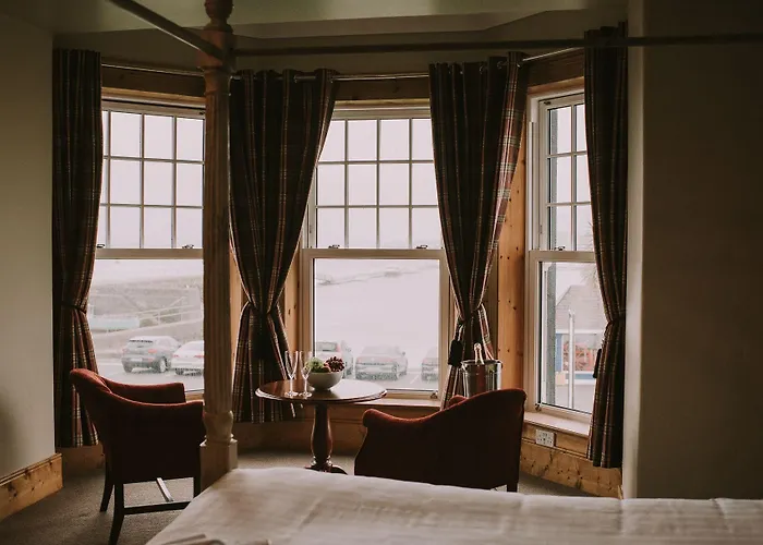 Royal Valentia Hotel Knights Town