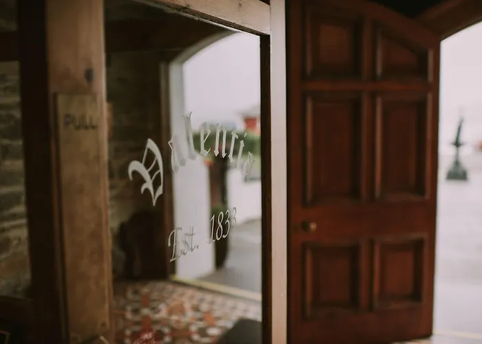 Royal Valentia Hotel 3*