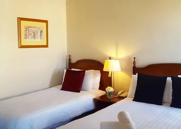 Royal Valentia Hotel Отель