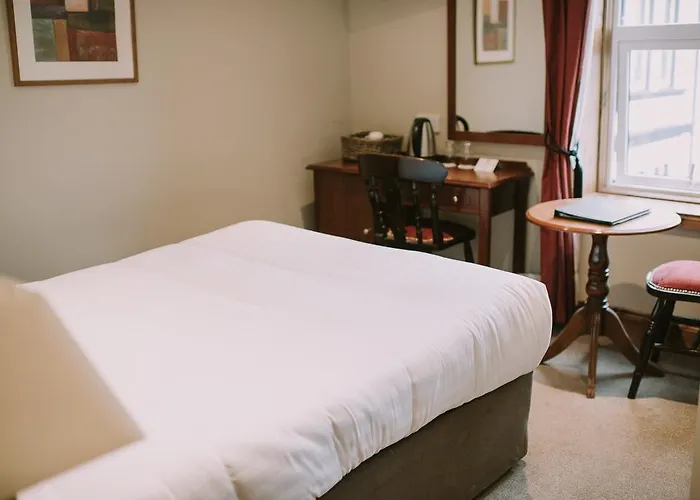 Royal Valentia Hotel 3*