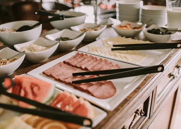 Royal Valentia Knights Town